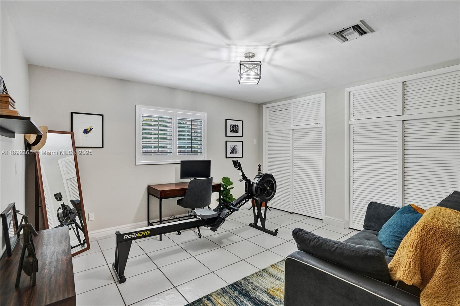 DARLINGTON MANOR - Residential