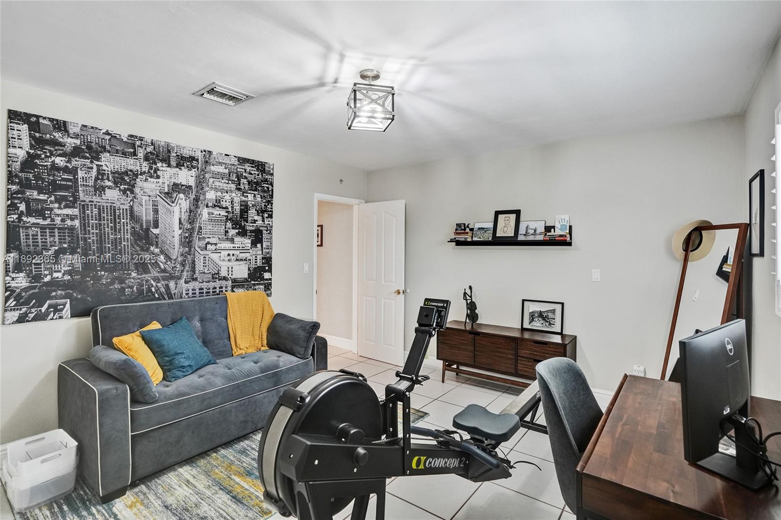 DARLINGTON MANOR - Residential