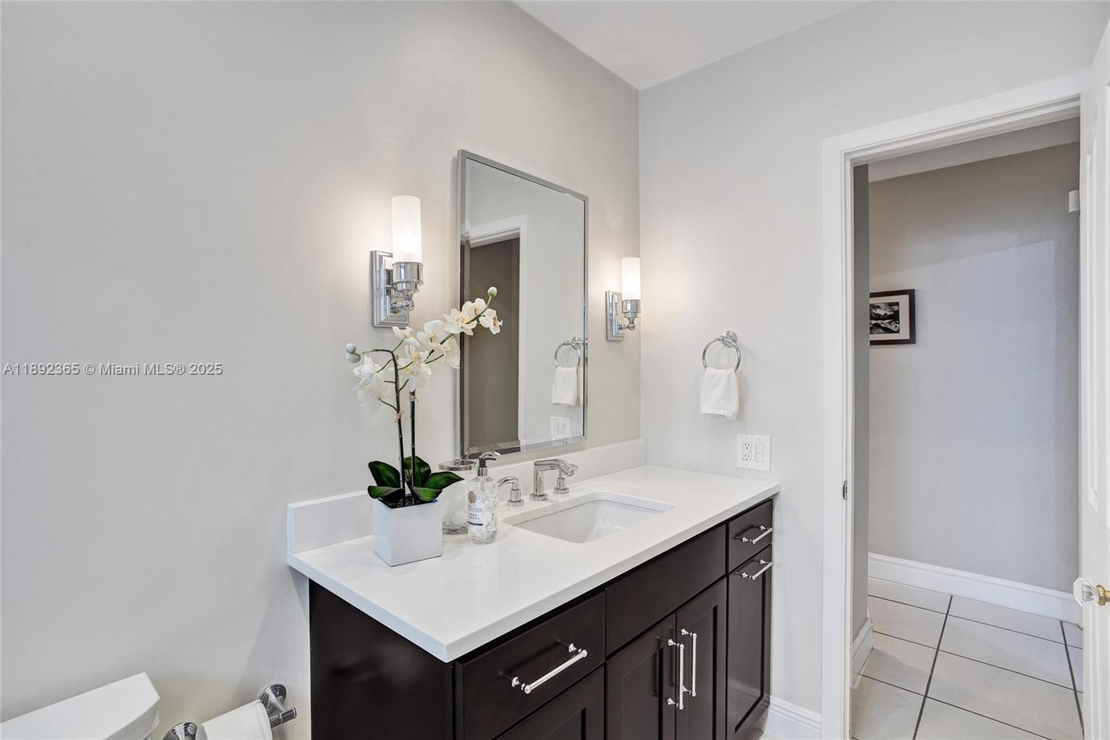 DARLINGTON MANOR - Residential