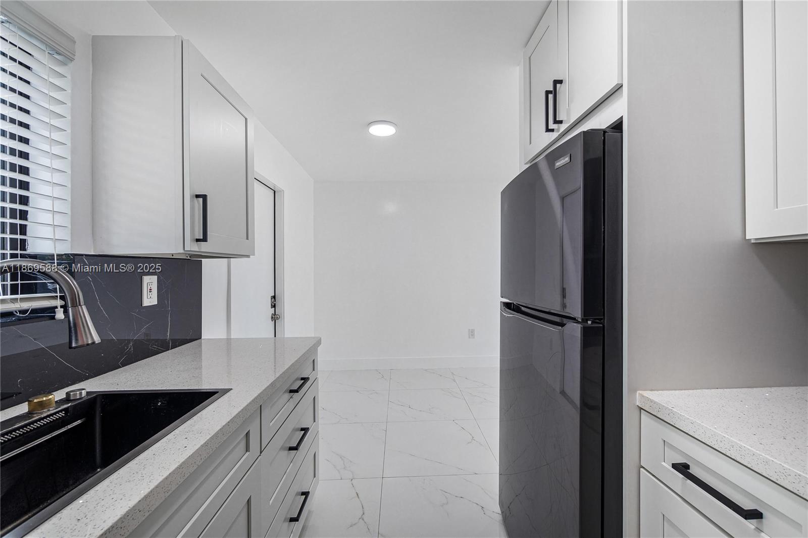 ROSE LAWN PK A SUB - Residential Income