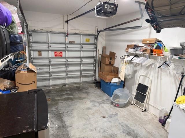 CALIFORNIA HILLS - Residential