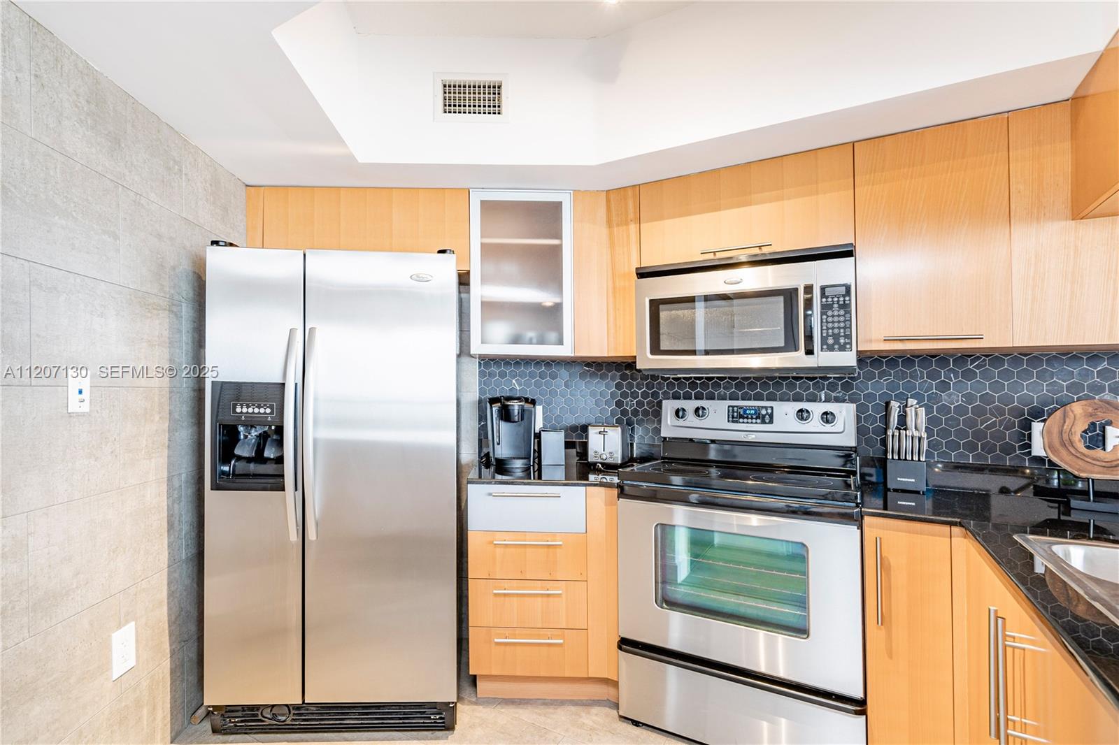 1750 N Bayshore Dr 3914