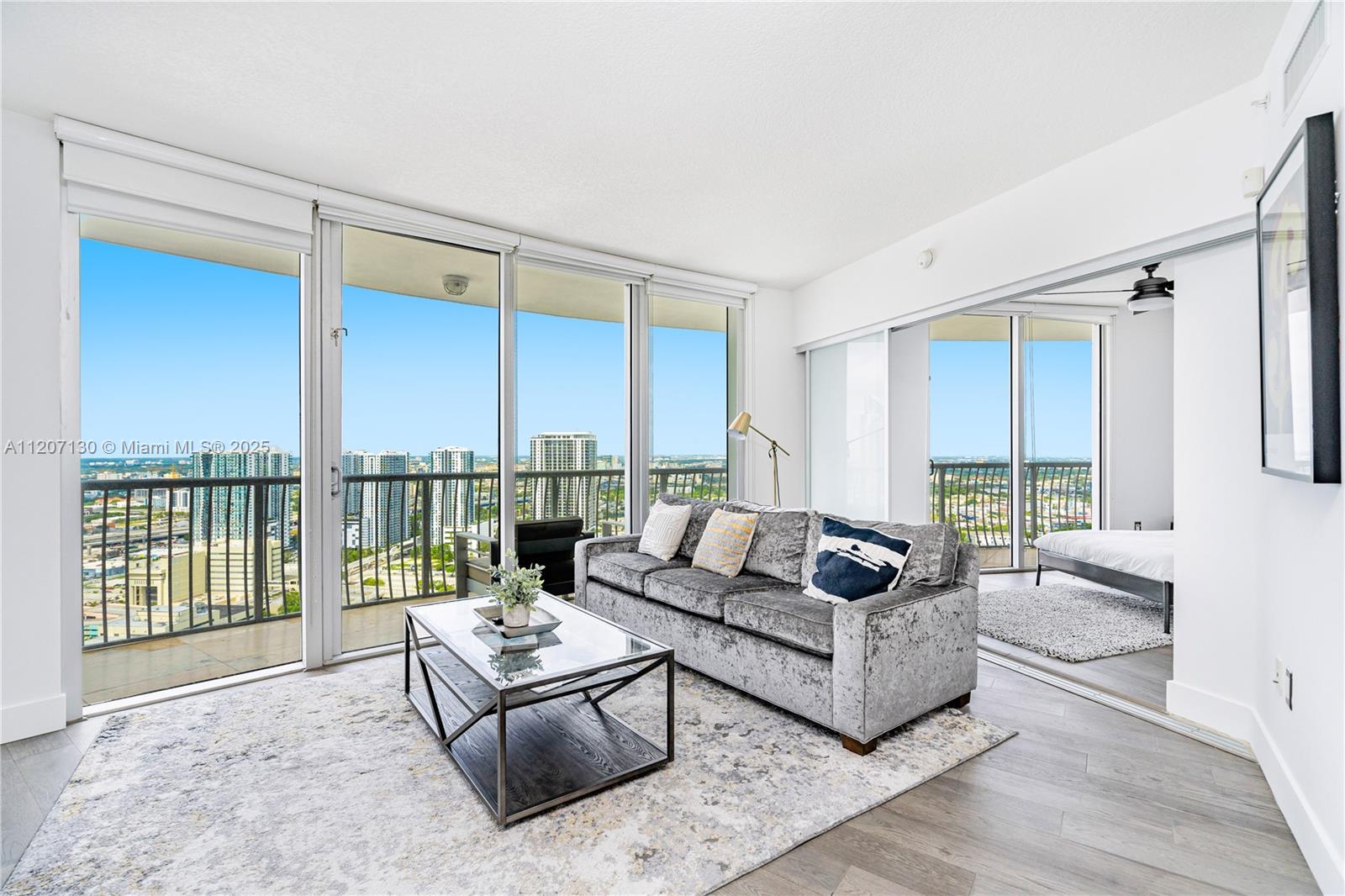 1750 N Bayshore Dr 3914
