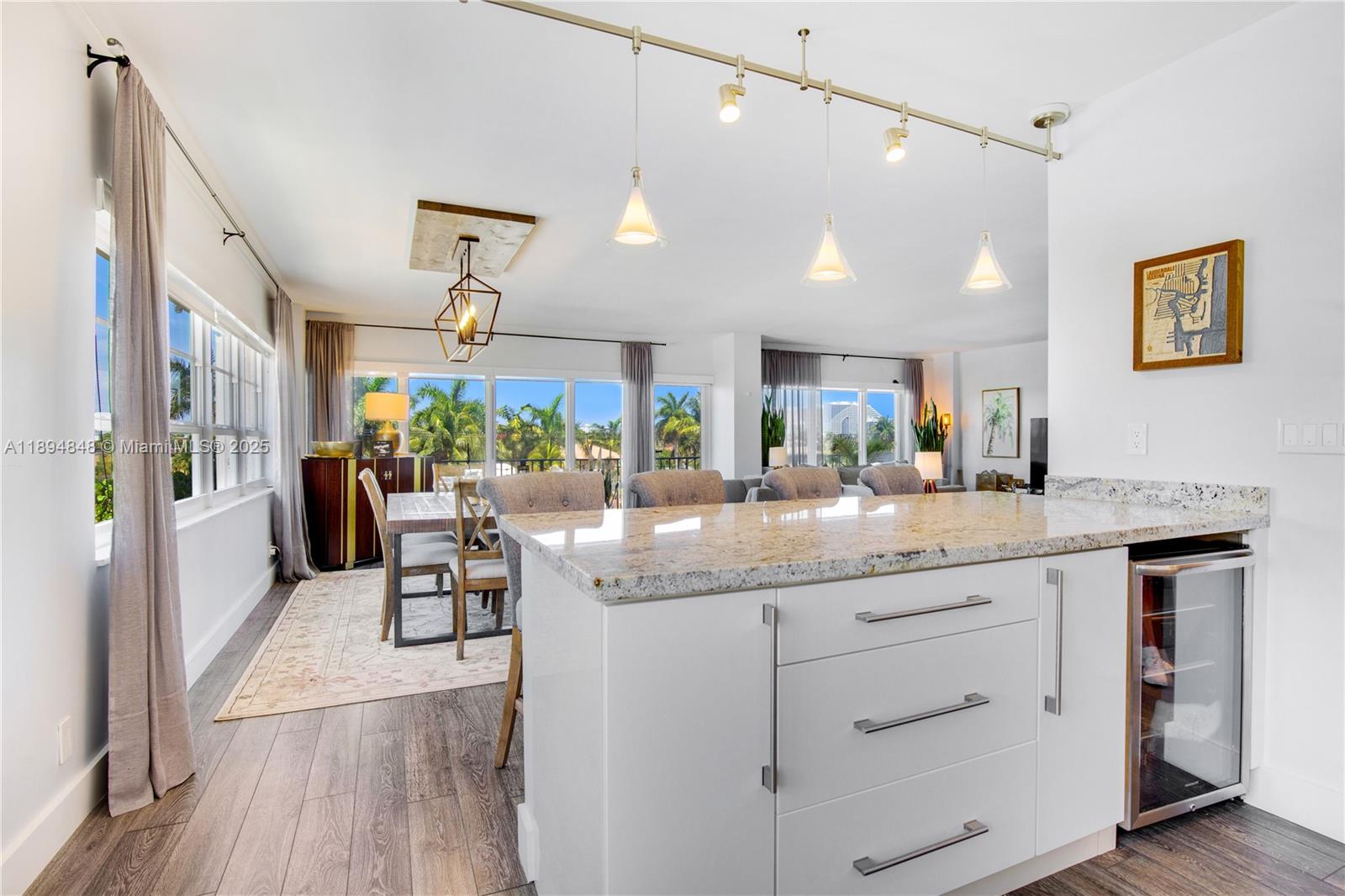 MARINE TOWER CONDO - Residential