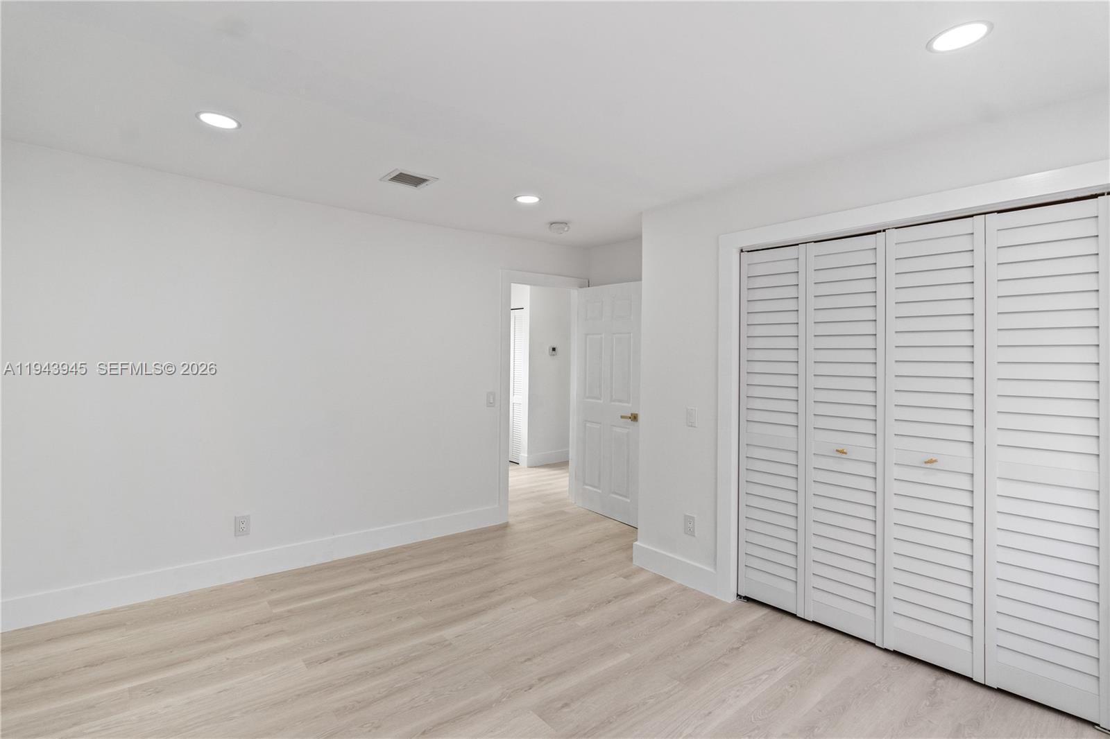 ORCHARD VILLA - Residential