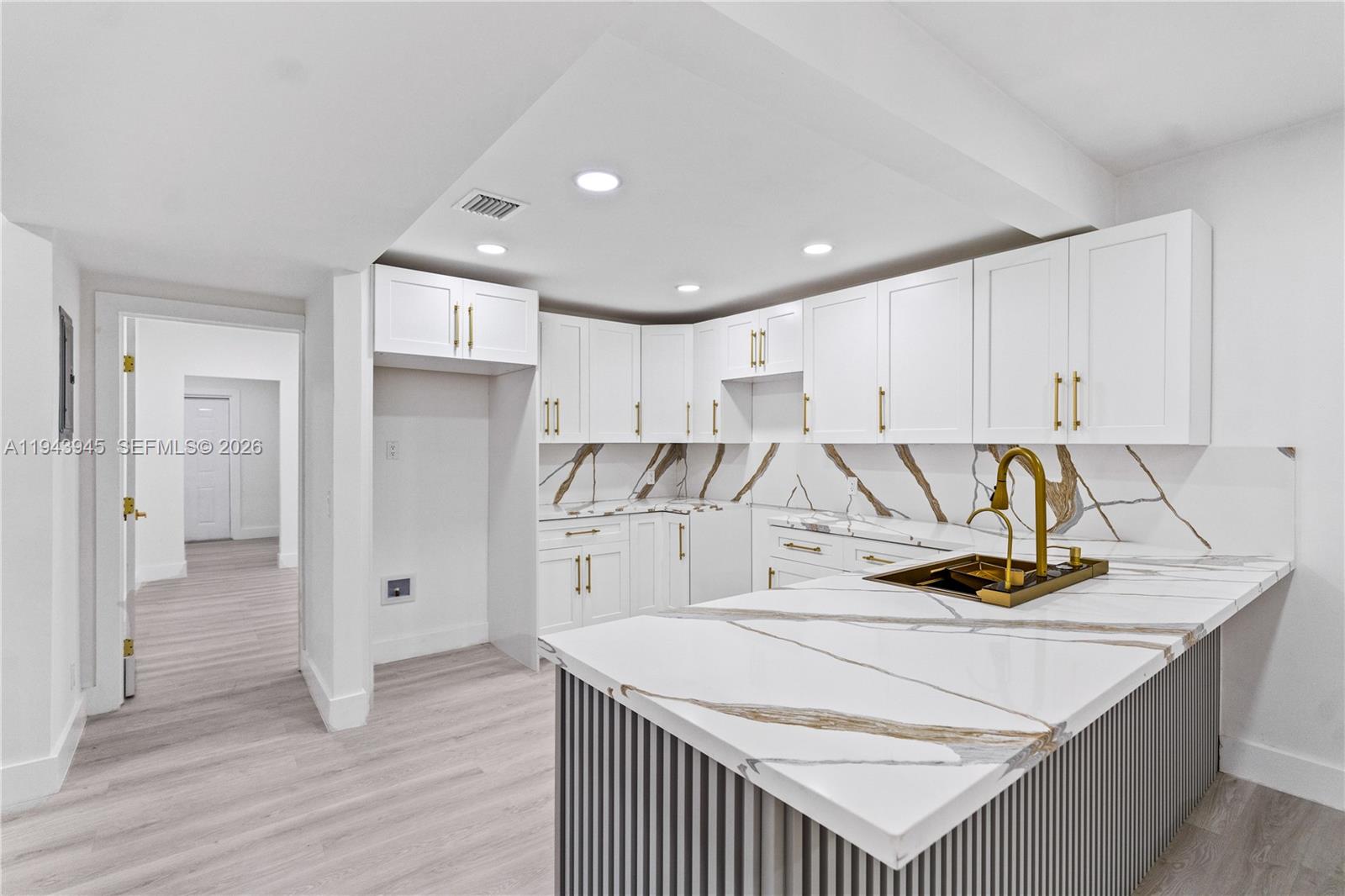 ORCHARD VILLA - Residential