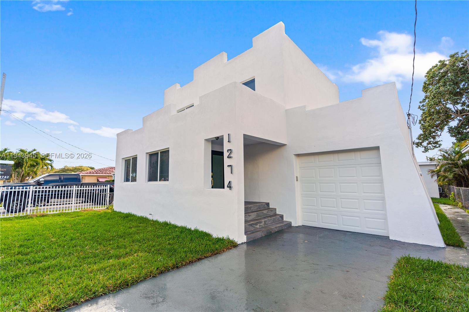 ORCHARD VILLA - Residential