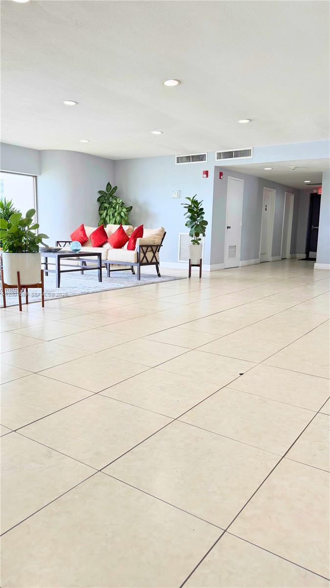 Treasure Island - Residential Lease