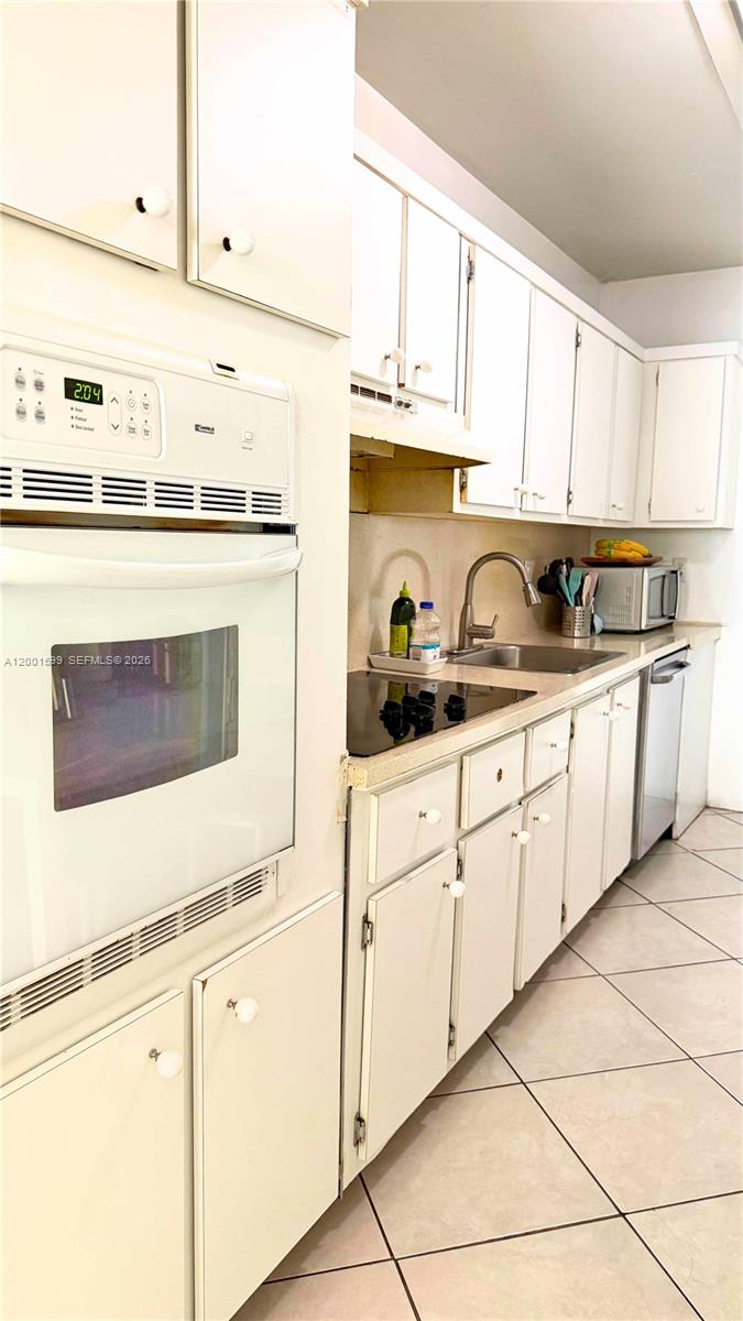 Treasure Island - Residential Lease