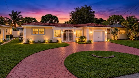 Photo of 7820 Granada Blvd, Miramar, FL 33023 (MLS # A12103904)
