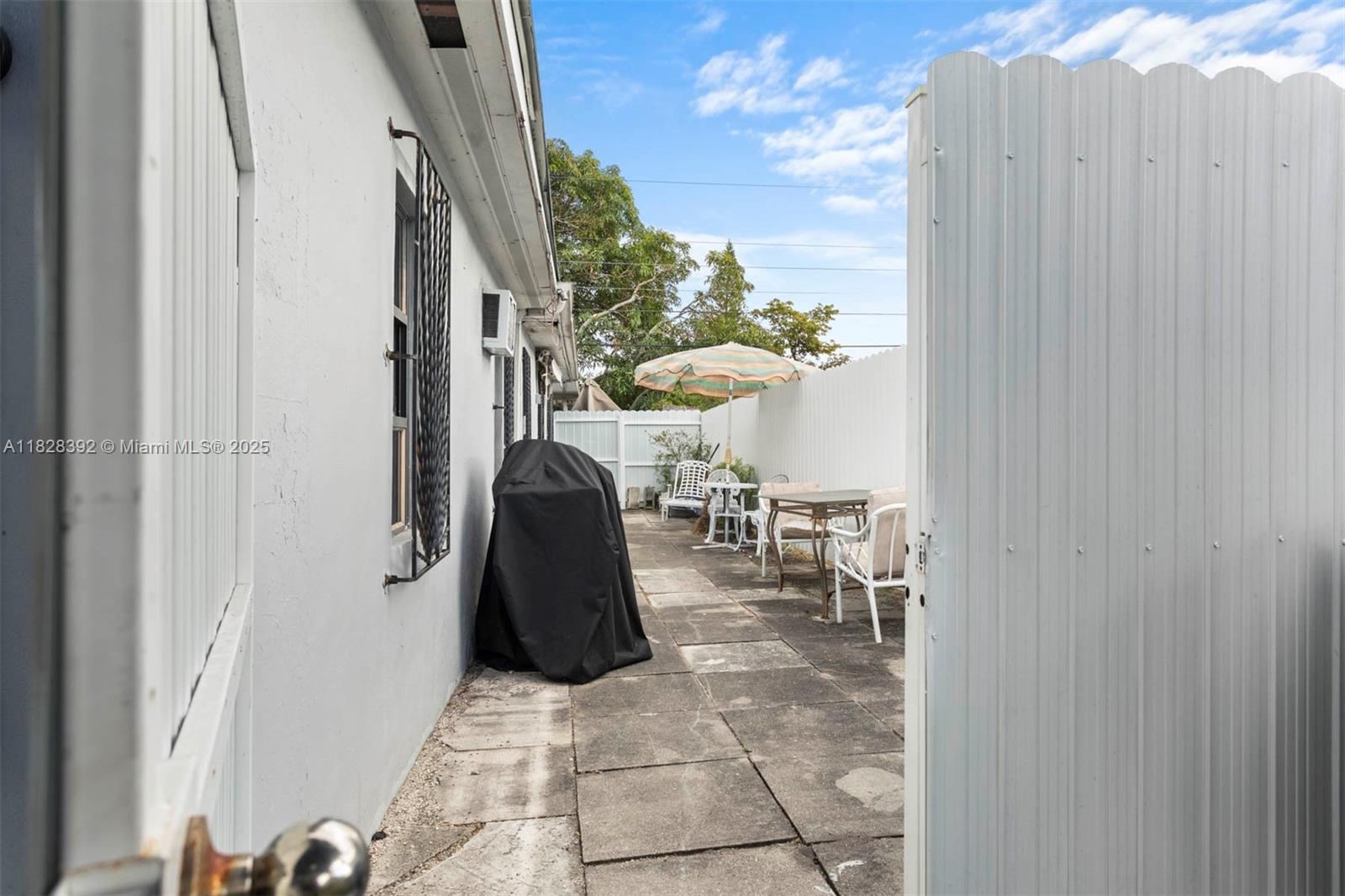 410 East Dr 2