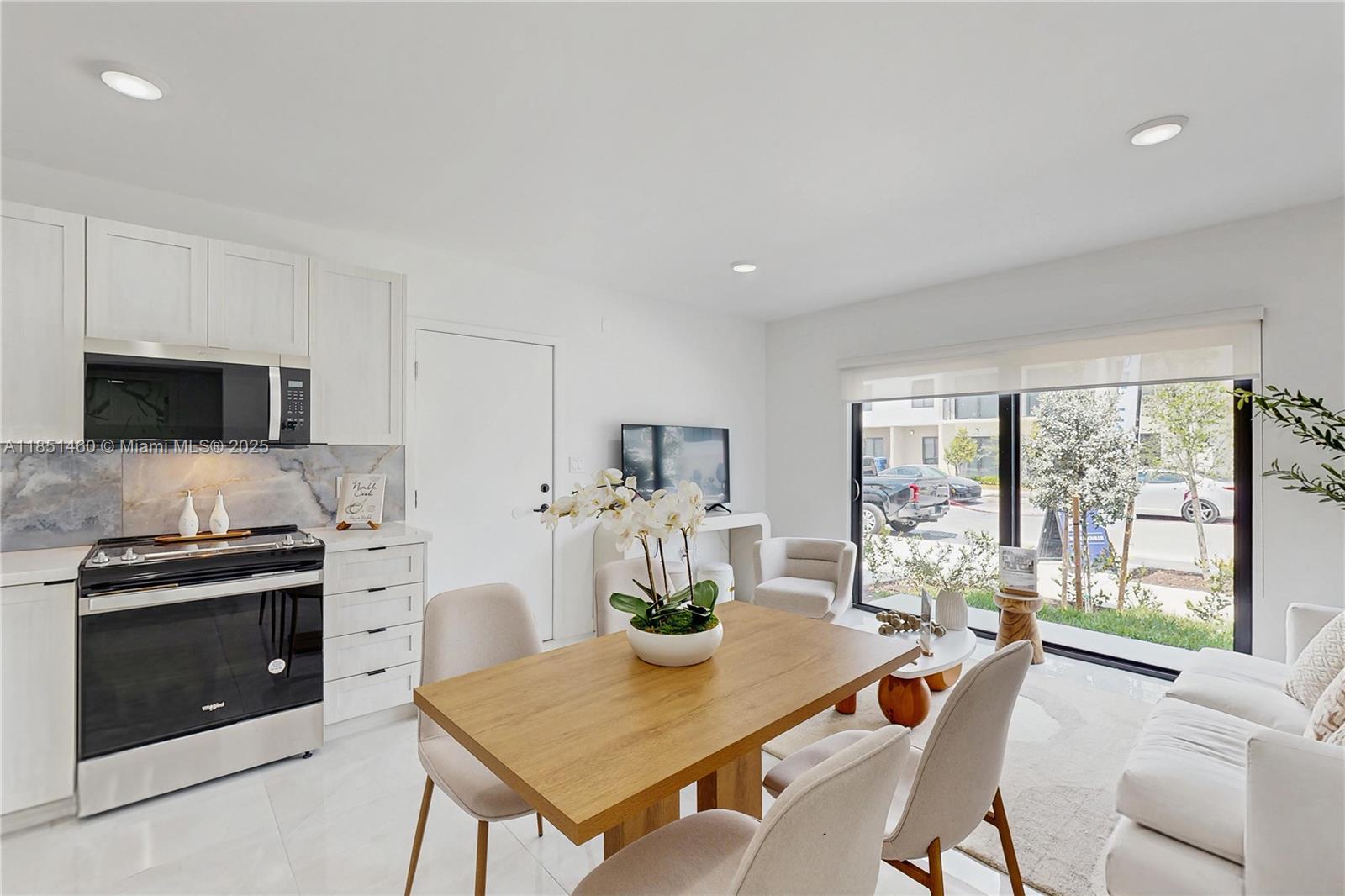 On Grandville - Residential