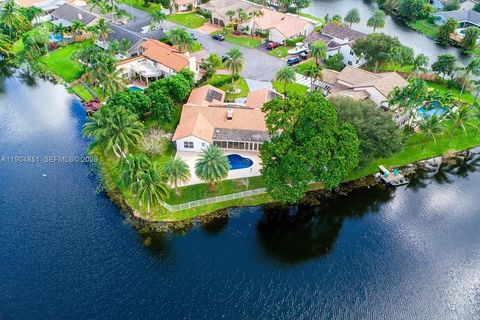 9881 SW 1st Ct Plantation FL 33324