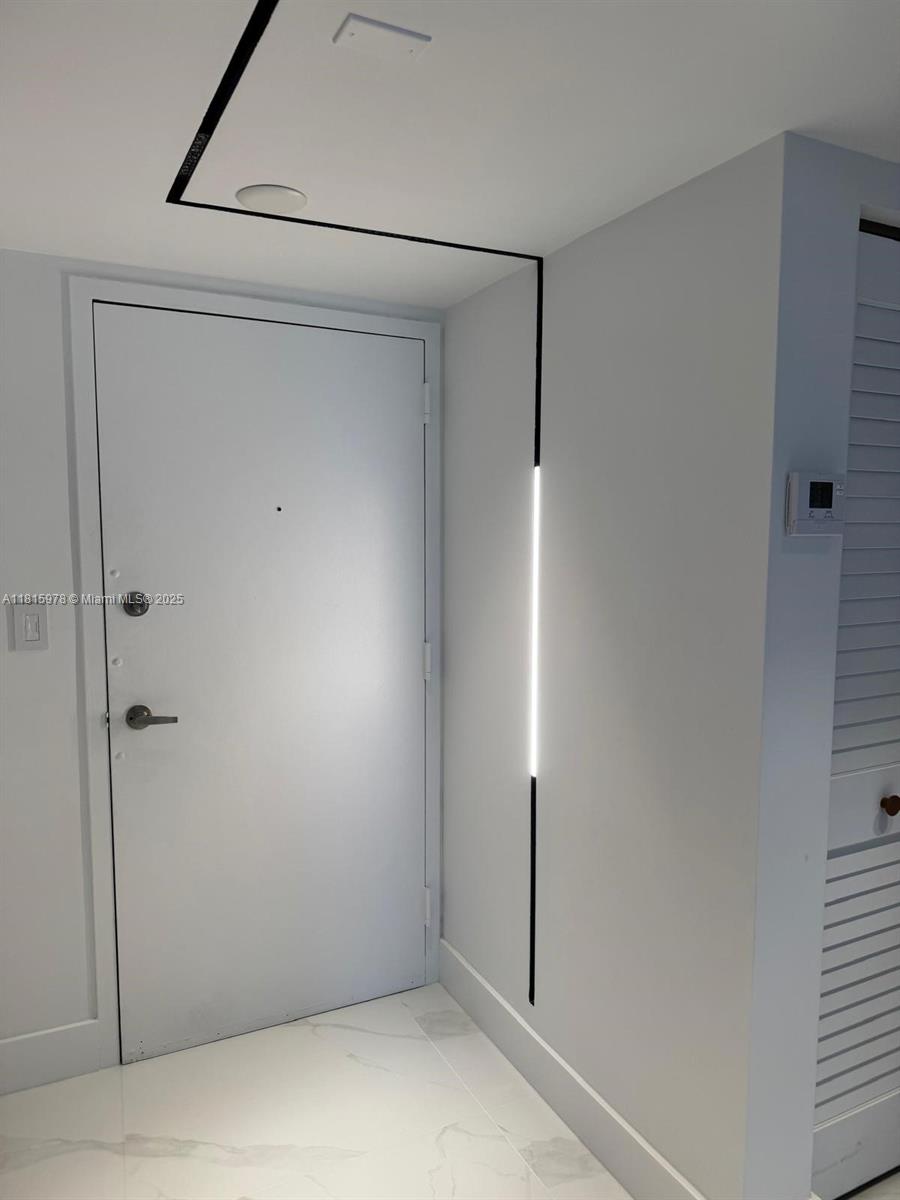 MADISON DOWNTOWN CONDO - Residential