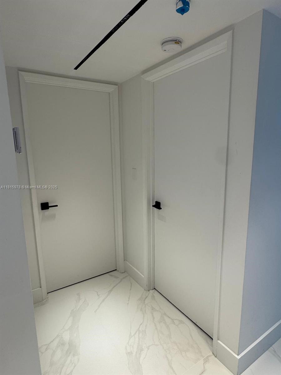 MADISON DOWNTOWN CONDO - Residential