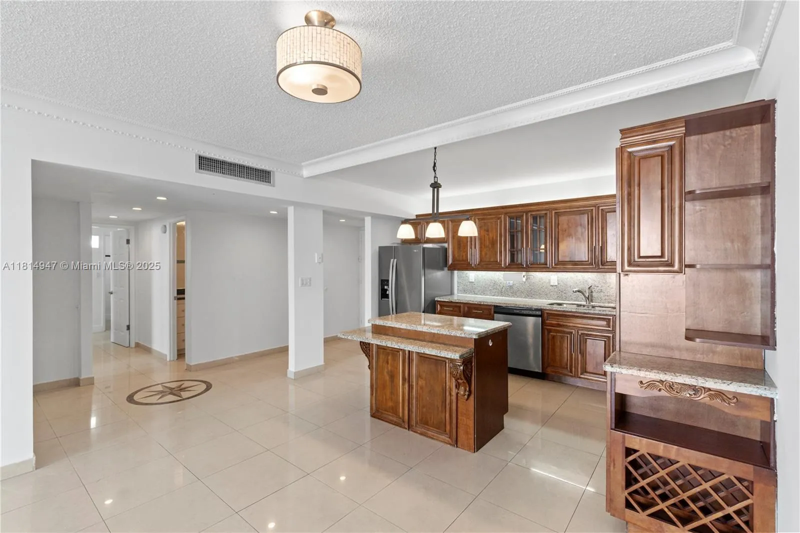 Sunny Isles Beach, Florida 33160, United States, 2 Bedrooms Bedrooms, ,2 BathroomsBathrooms,Residential,Active,143435