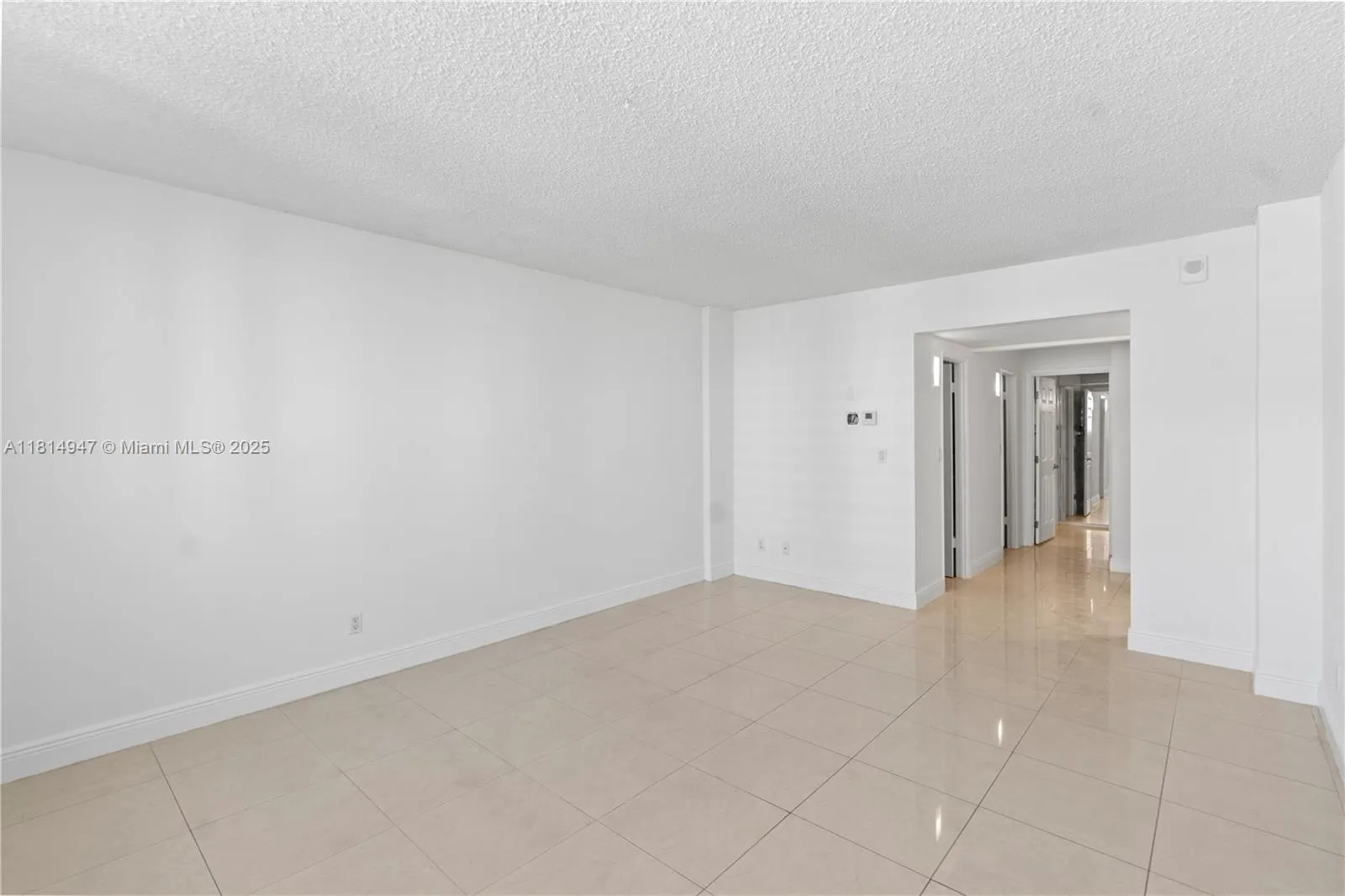 Sunny Isles Beach, Florida 33160, United States, 2 Bedrooms Bedrooms, ,2 BathroomsBathrooms,Residential,Active,143435
