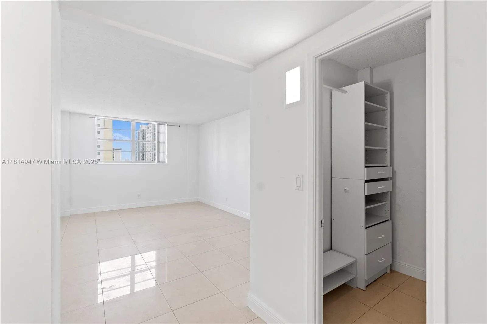 Sunny Isles Beach, Florida 33160, United States, 2 Bedrooms Bedrooms, ,2 BathroomsBathrooms,Residential,Active,143435