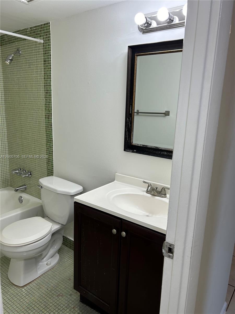 MONTECARLO CONDO - Residential Lease