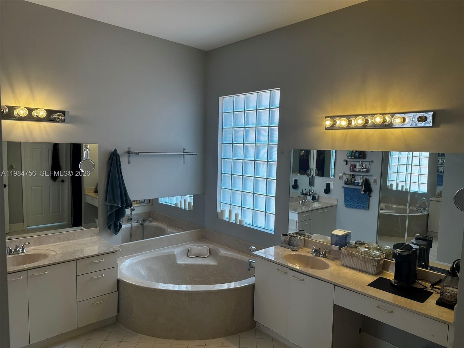 TOWNGATE - Residential