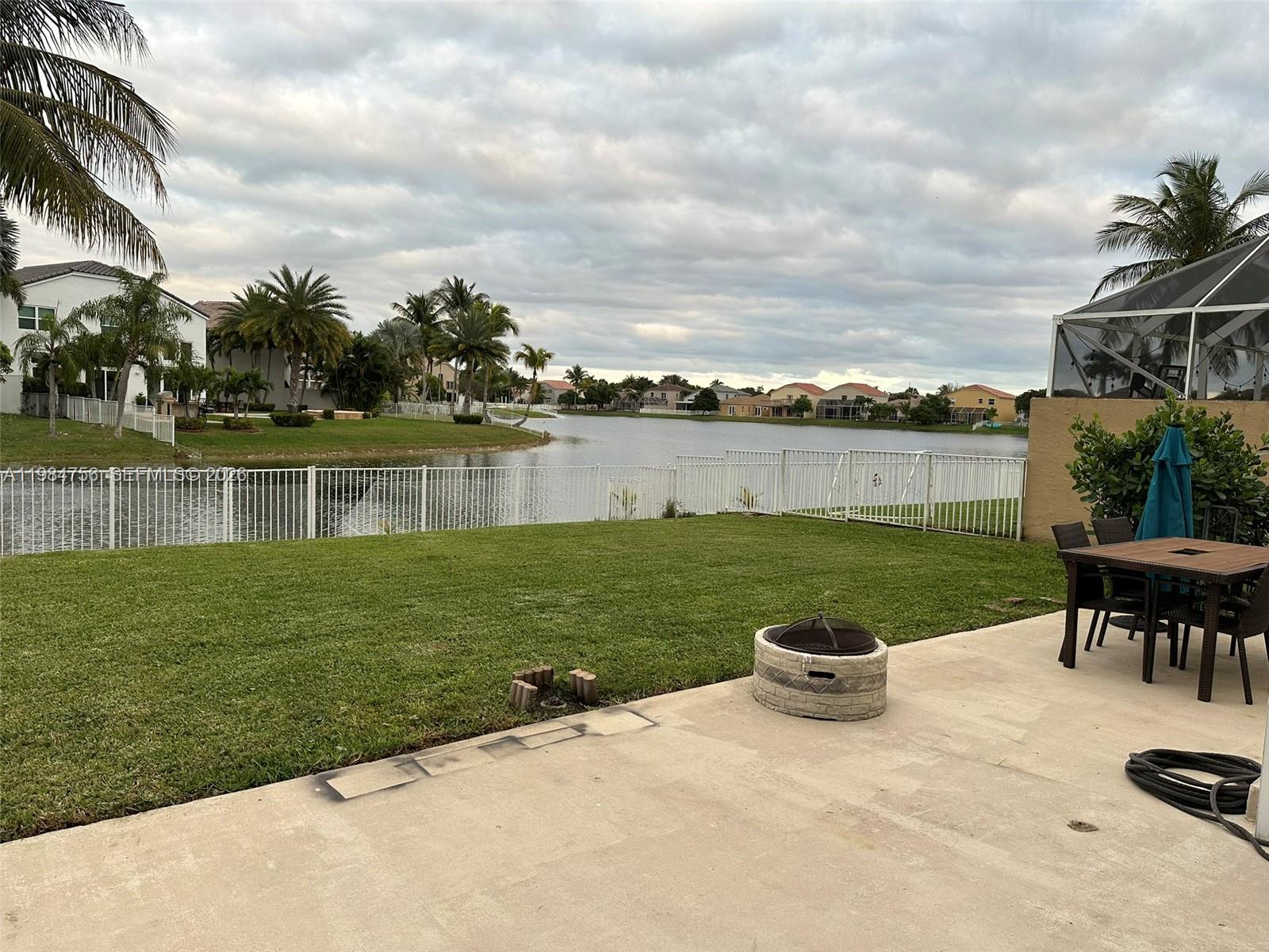 TOWNGATE - Residential