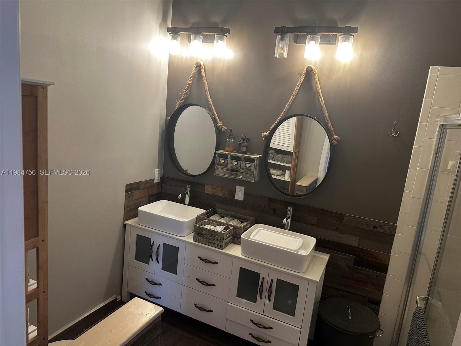 TOWNGATE - Residential