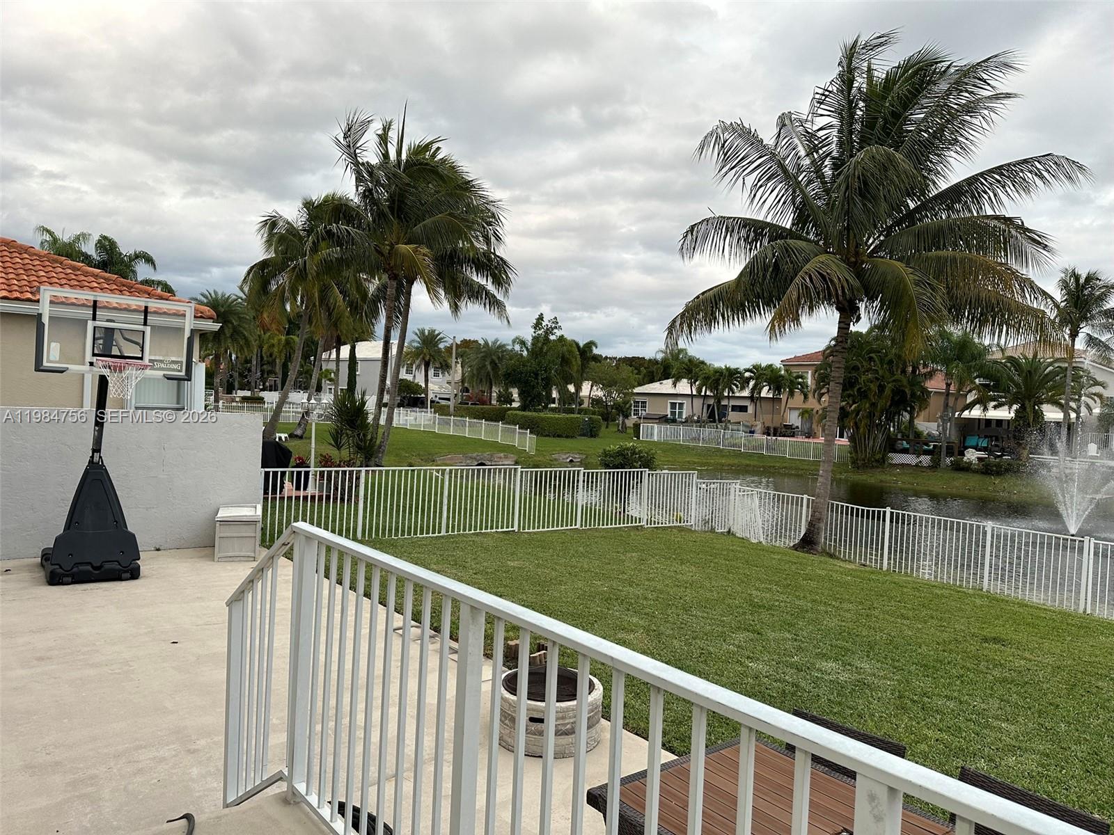 TOWNGATE - Residential