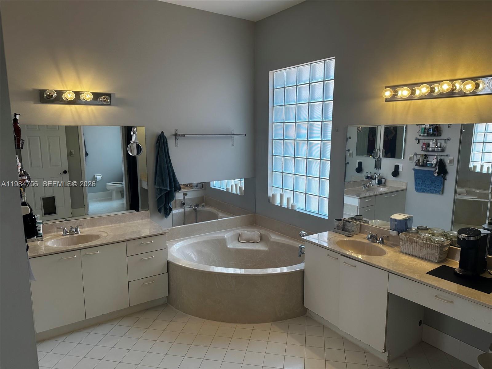 TOWNGATE - Residential