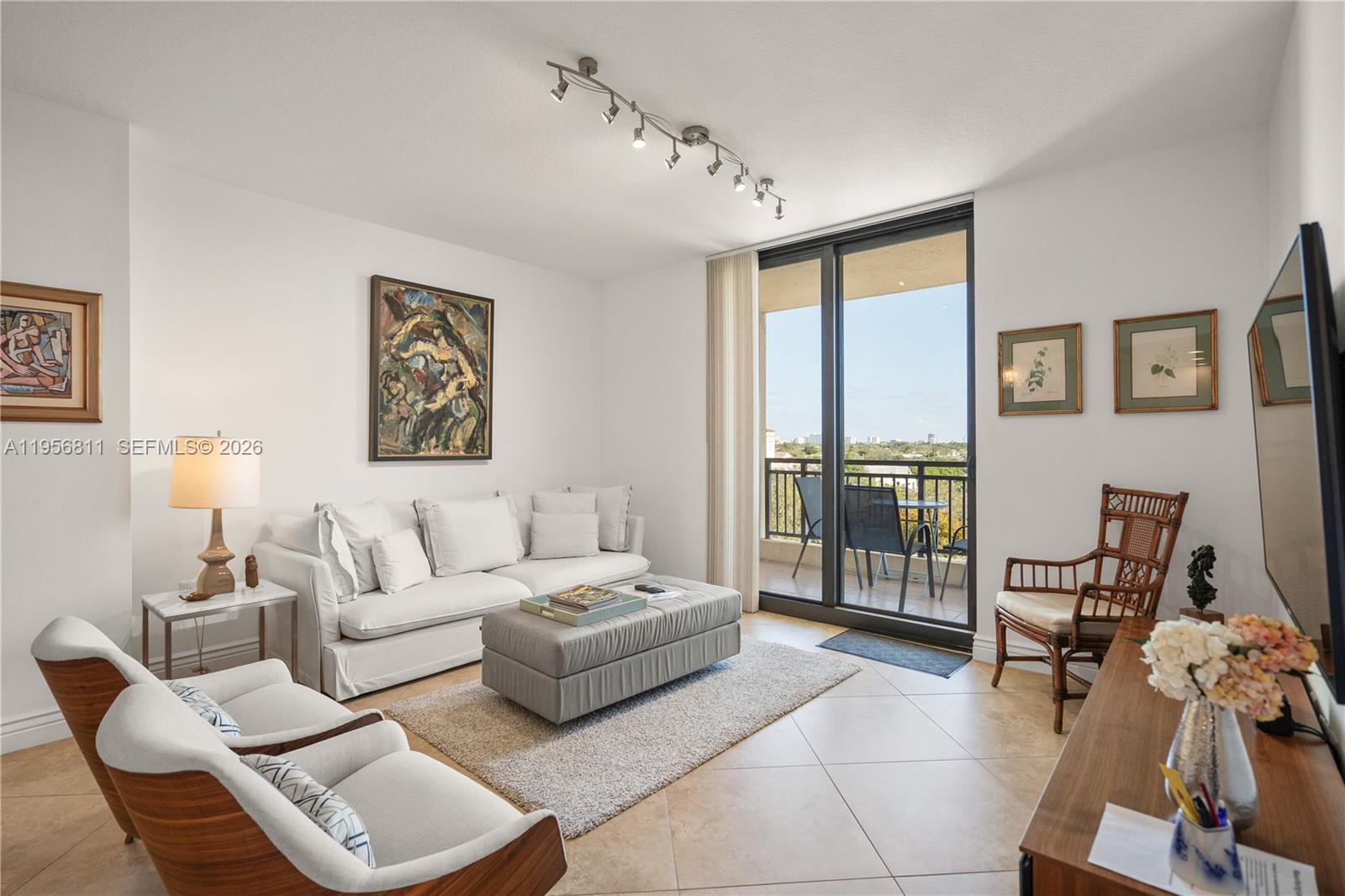 WAVERLY AT LAS OLAS CONDO - Residential