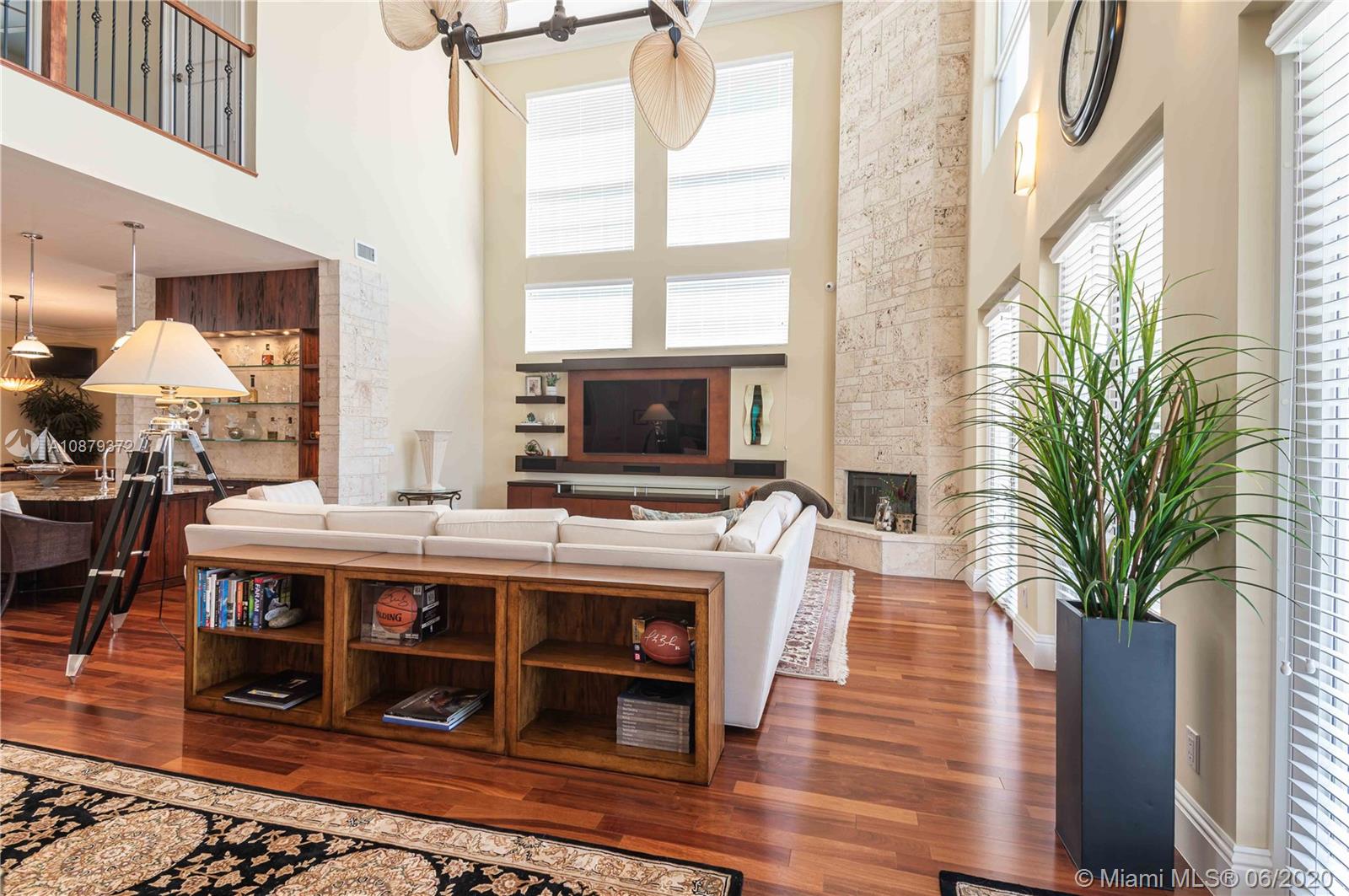 LAUDERDALE HARBORS SEC A - Residential