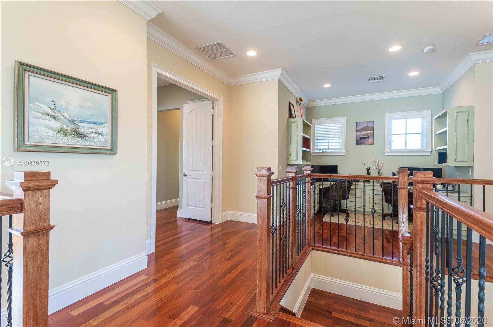 LAUDERDALE HARBORS SEC A - Residential