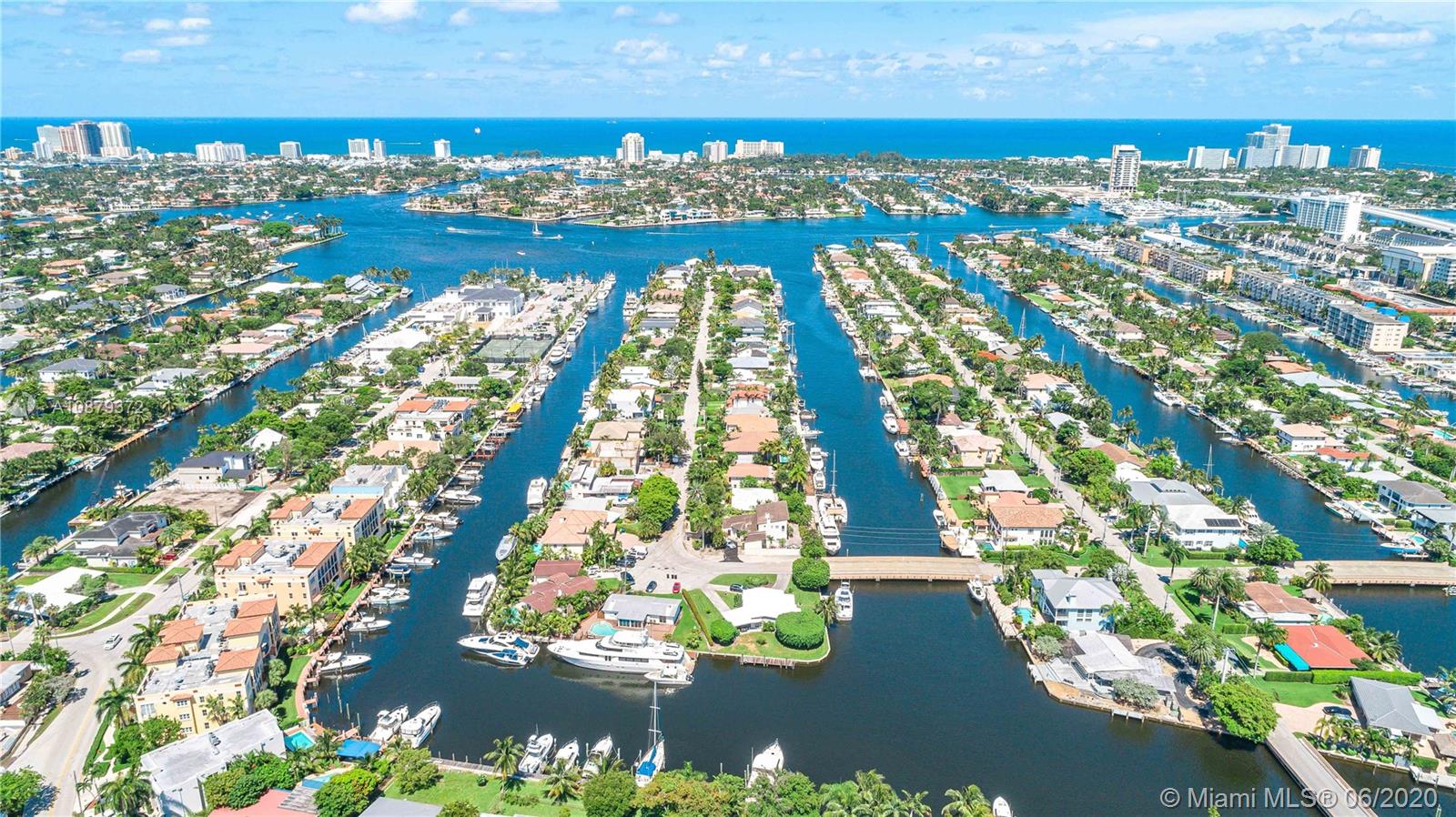 LAUDERDALE HARBORS SEC A - Residential