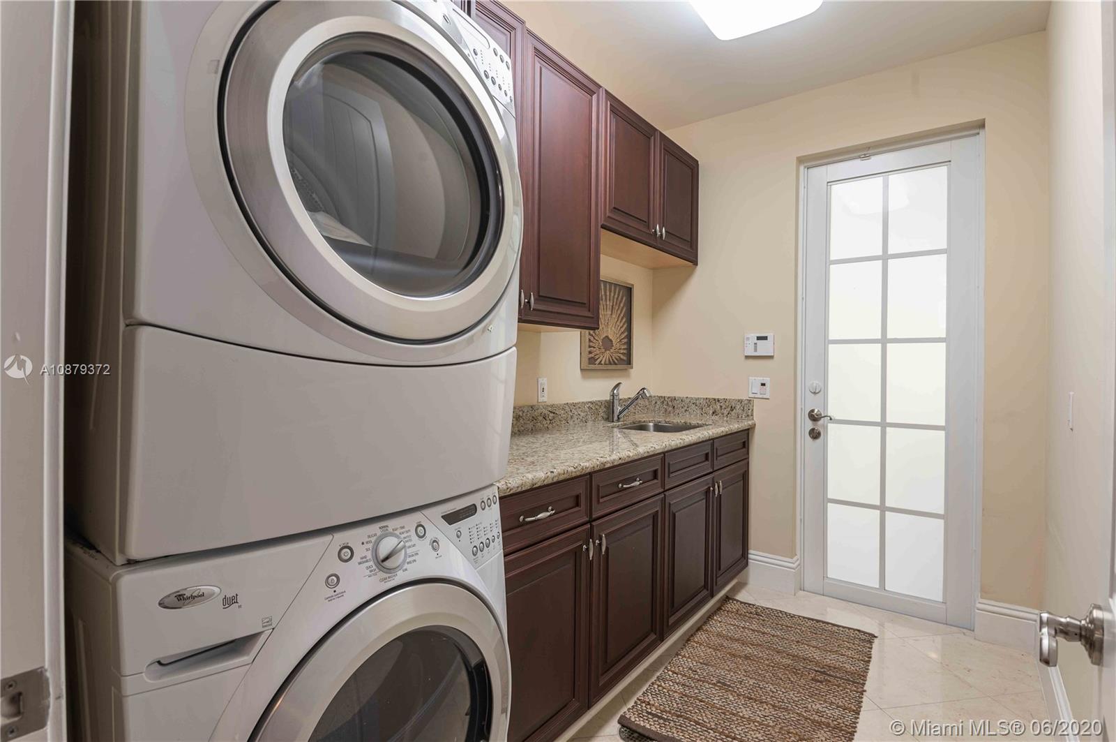 LAUDERDALE HARBORS SEC A - Residential