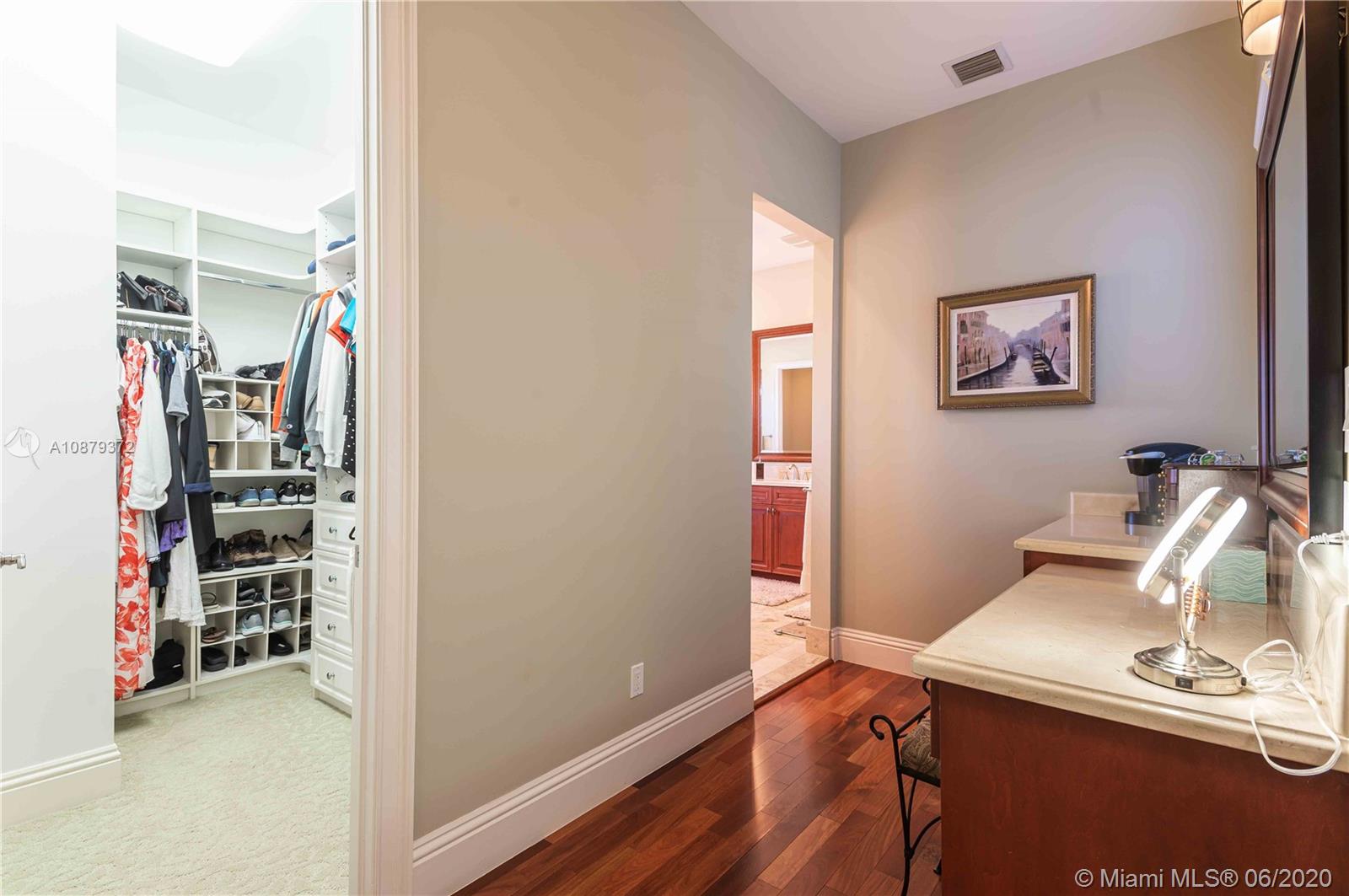 LAUDERDALE HARBORS SEC A - Residential