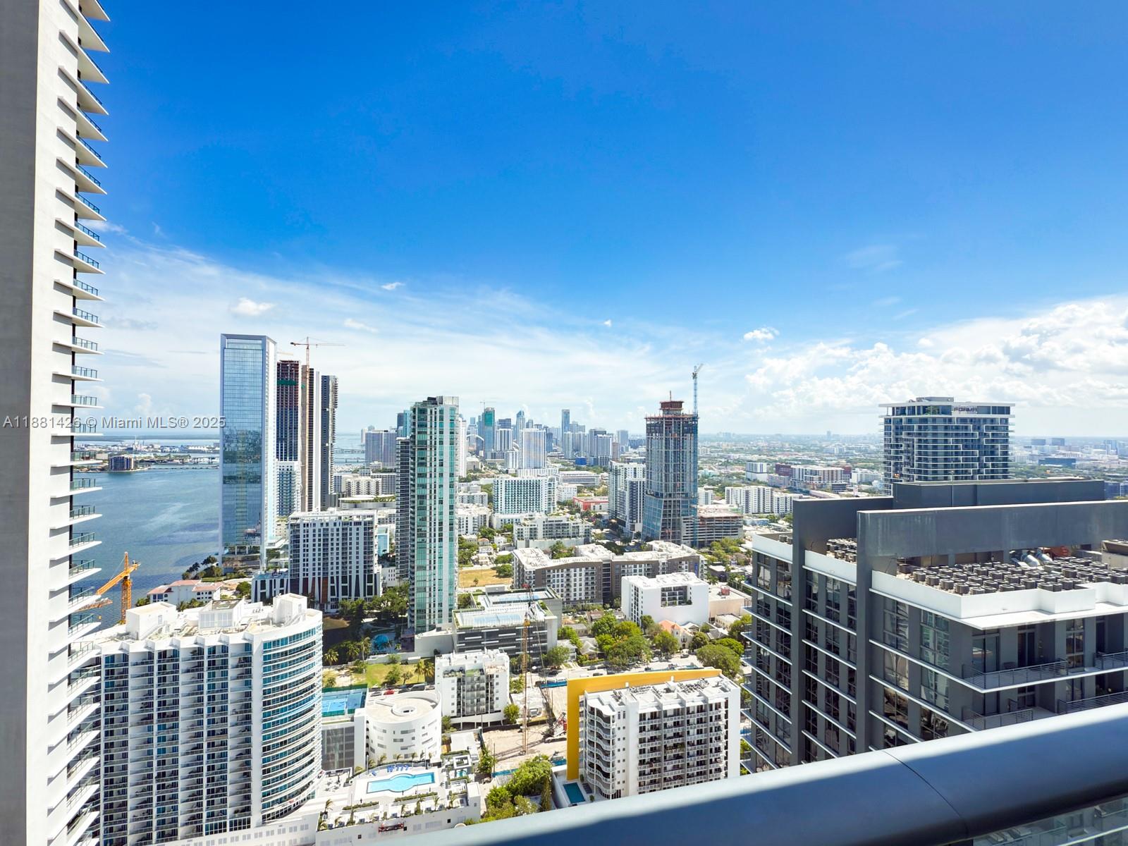 PARAISO BAYVIEWS CONDO - Residential Lease