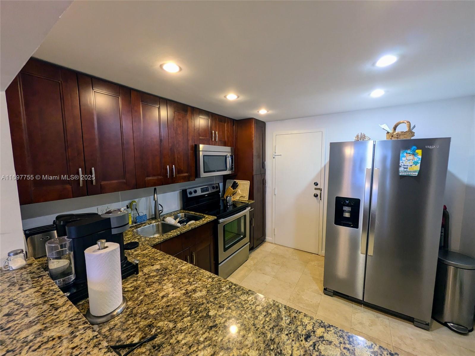 GOLDEN HORN CONDO - Residential