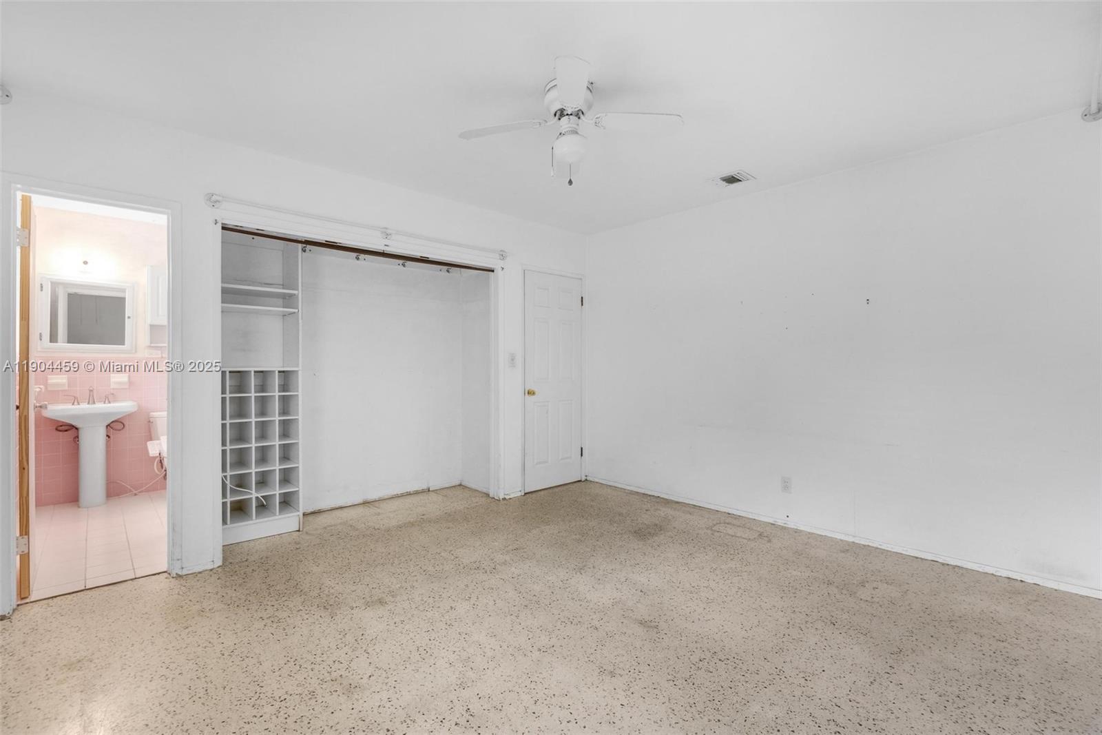 TOD ACRES COUNTRY CLUB SE - Residential