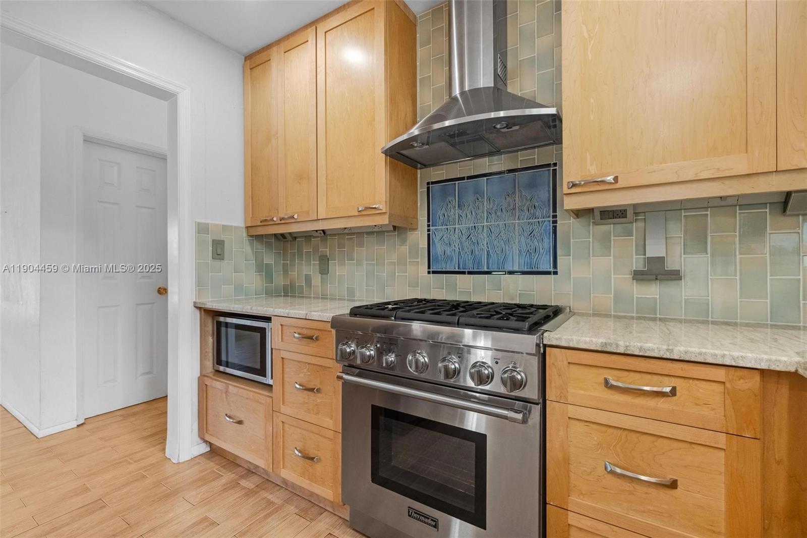 TOD ACRES COUNTRY CLUB SE - Residential