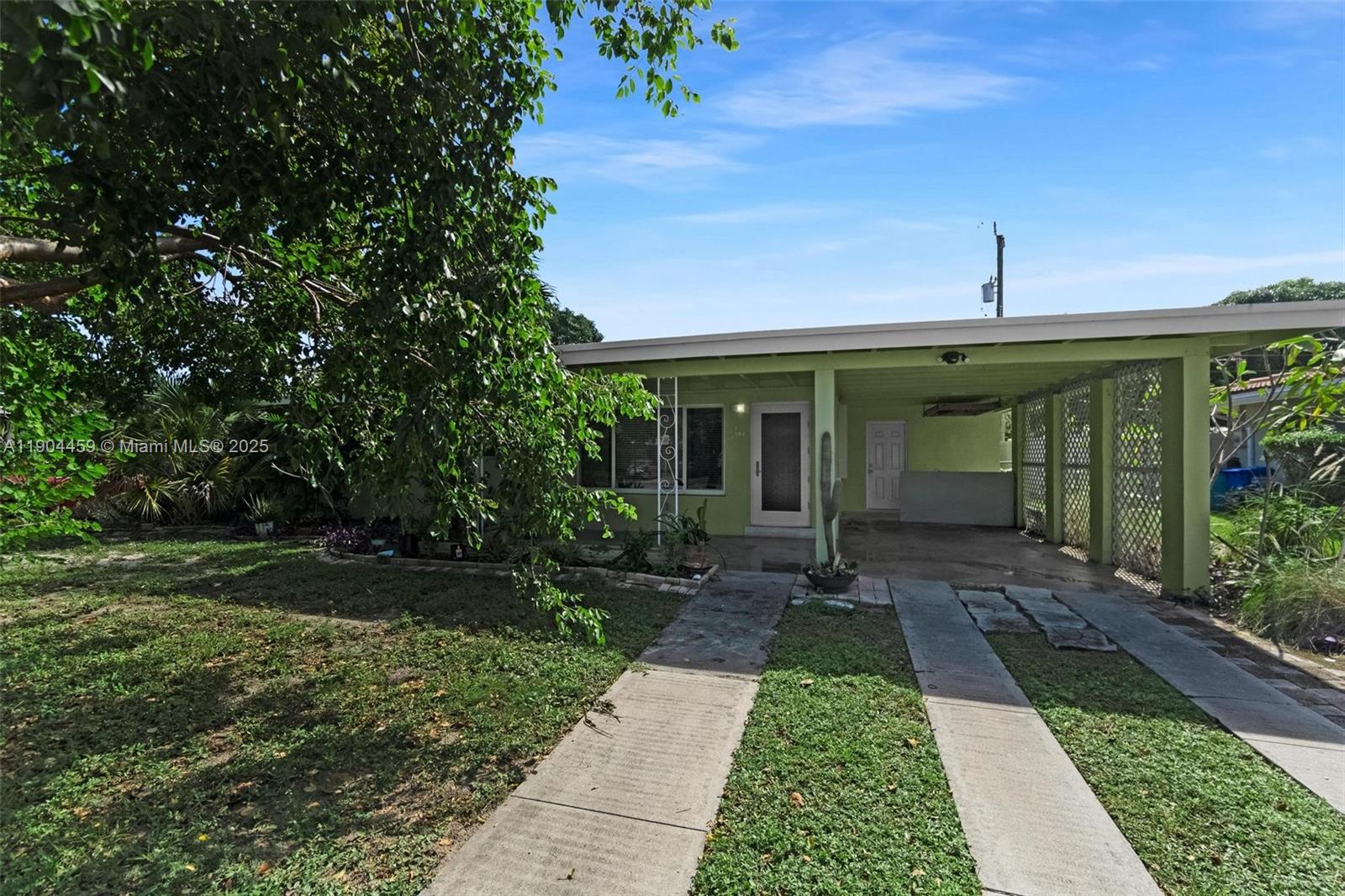 TOD ACRES COUNTRY CLUB SE - Residential