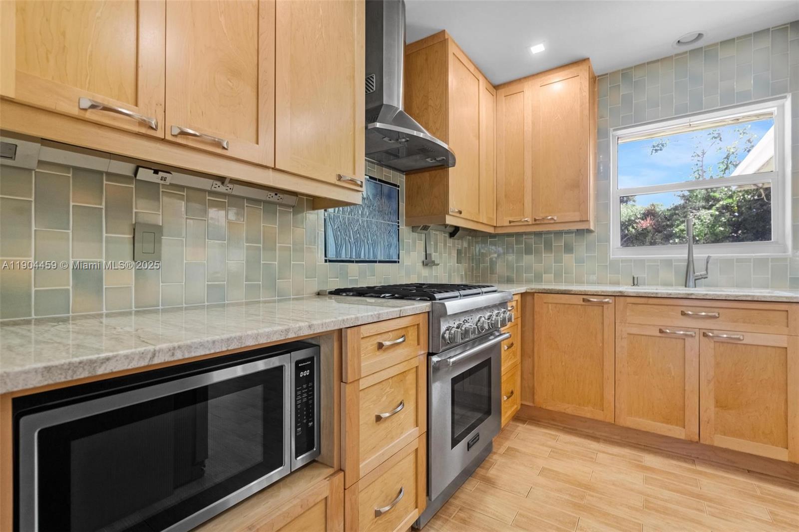 TOD ACRES COUNTRY CLUB SE - Residential