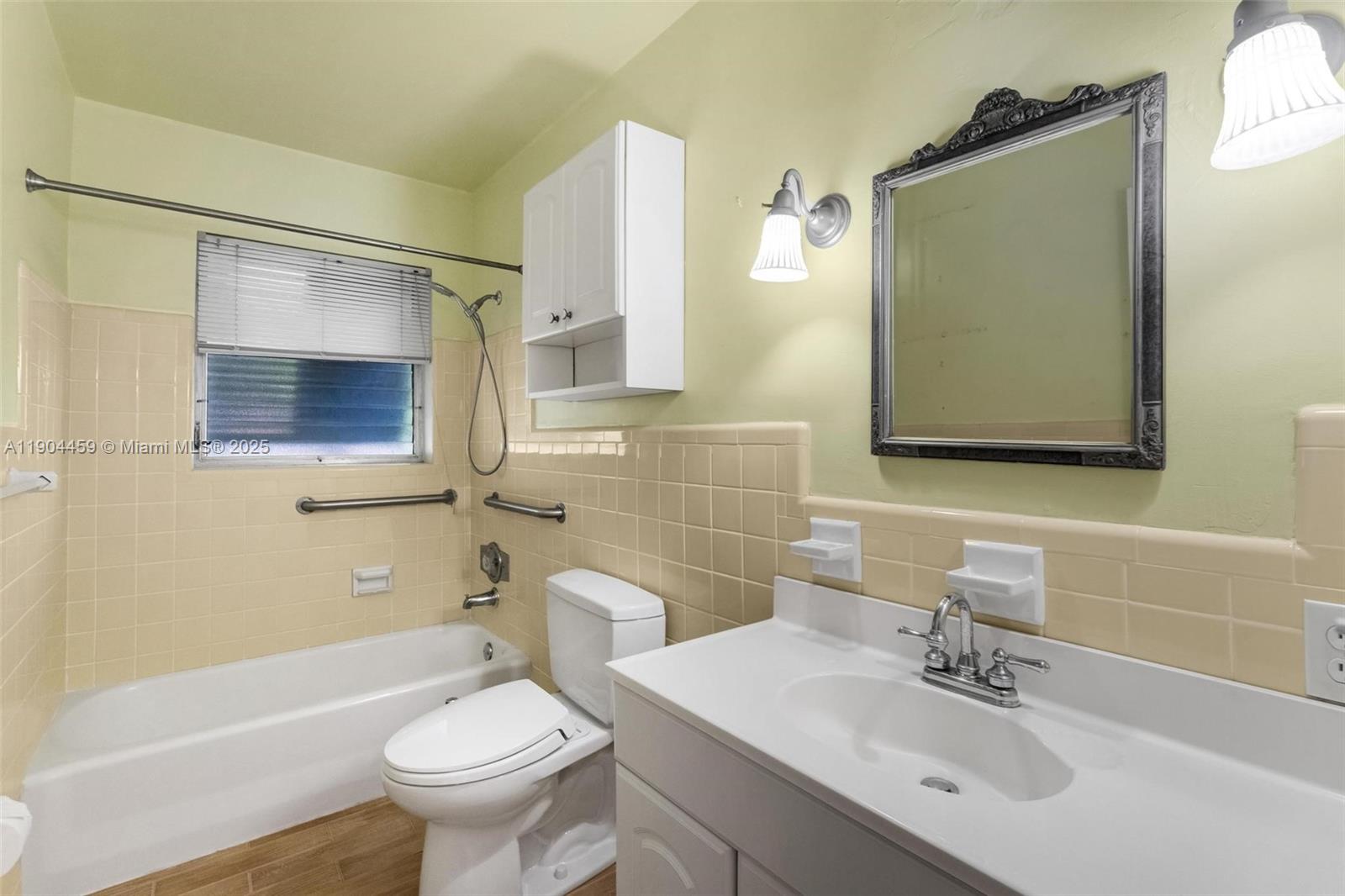 TOD ACRES COUNTRY CLUB SE - Residential