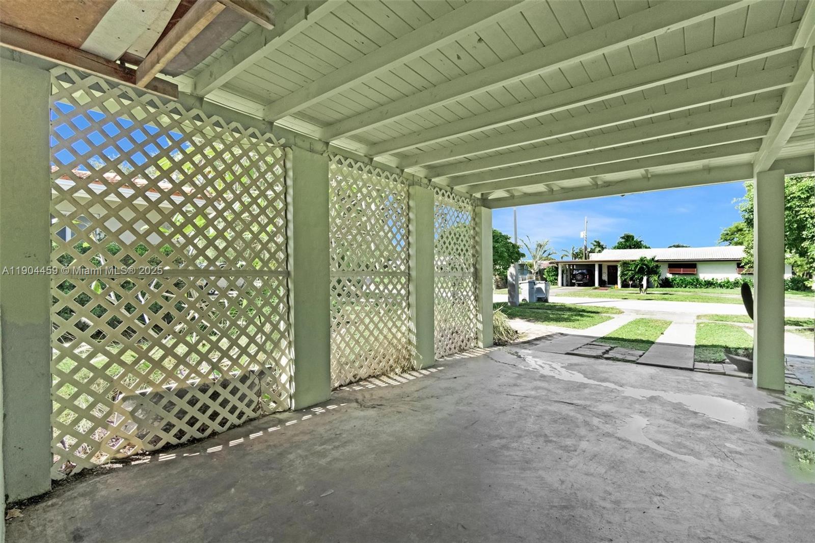 TOD ACRES COUNTRY CLUB SE - Residential