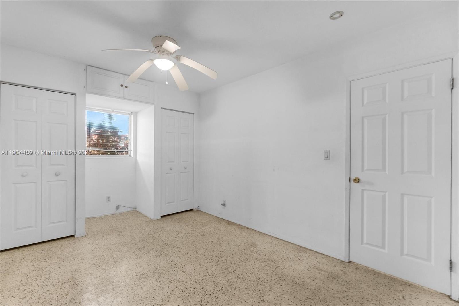 TOD ACRES COUNTRY CLUB SE - Residential