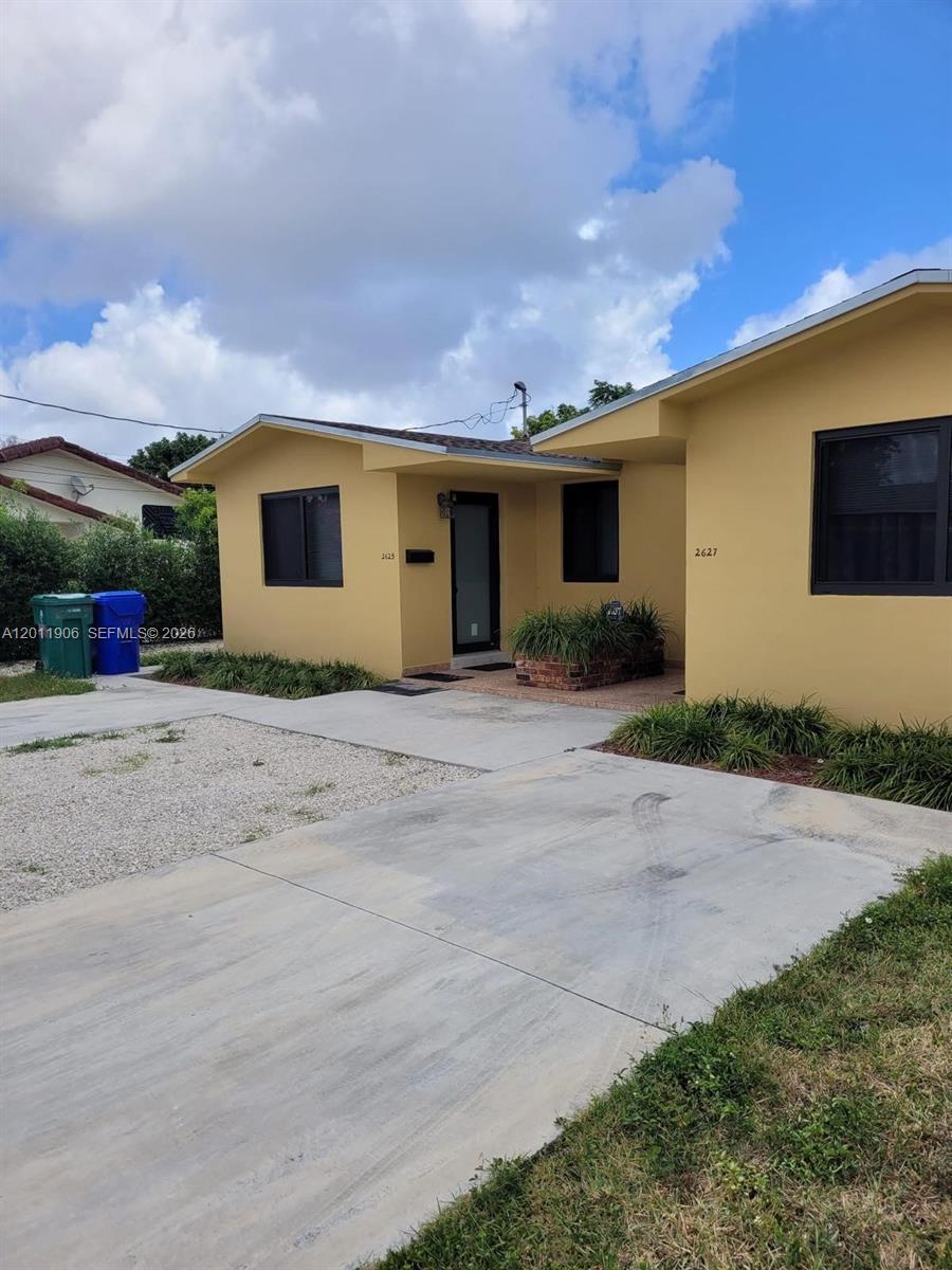 SOUTH BAY ESTATES - Residential Income
