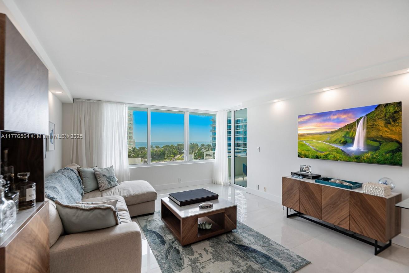 400 S Pointe Dr 702
