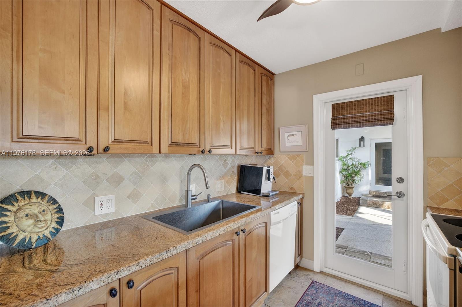 OASIS-NURMI ISLE CO-OP - Residential Lease