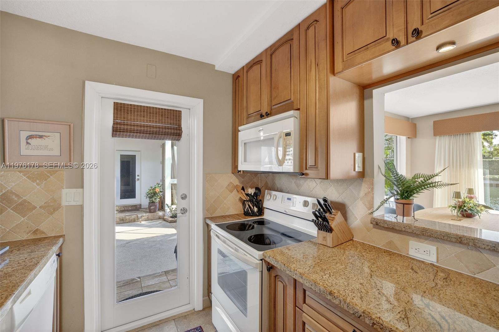 OASIS-NURMI ISLE CO-OP - Residential Lease