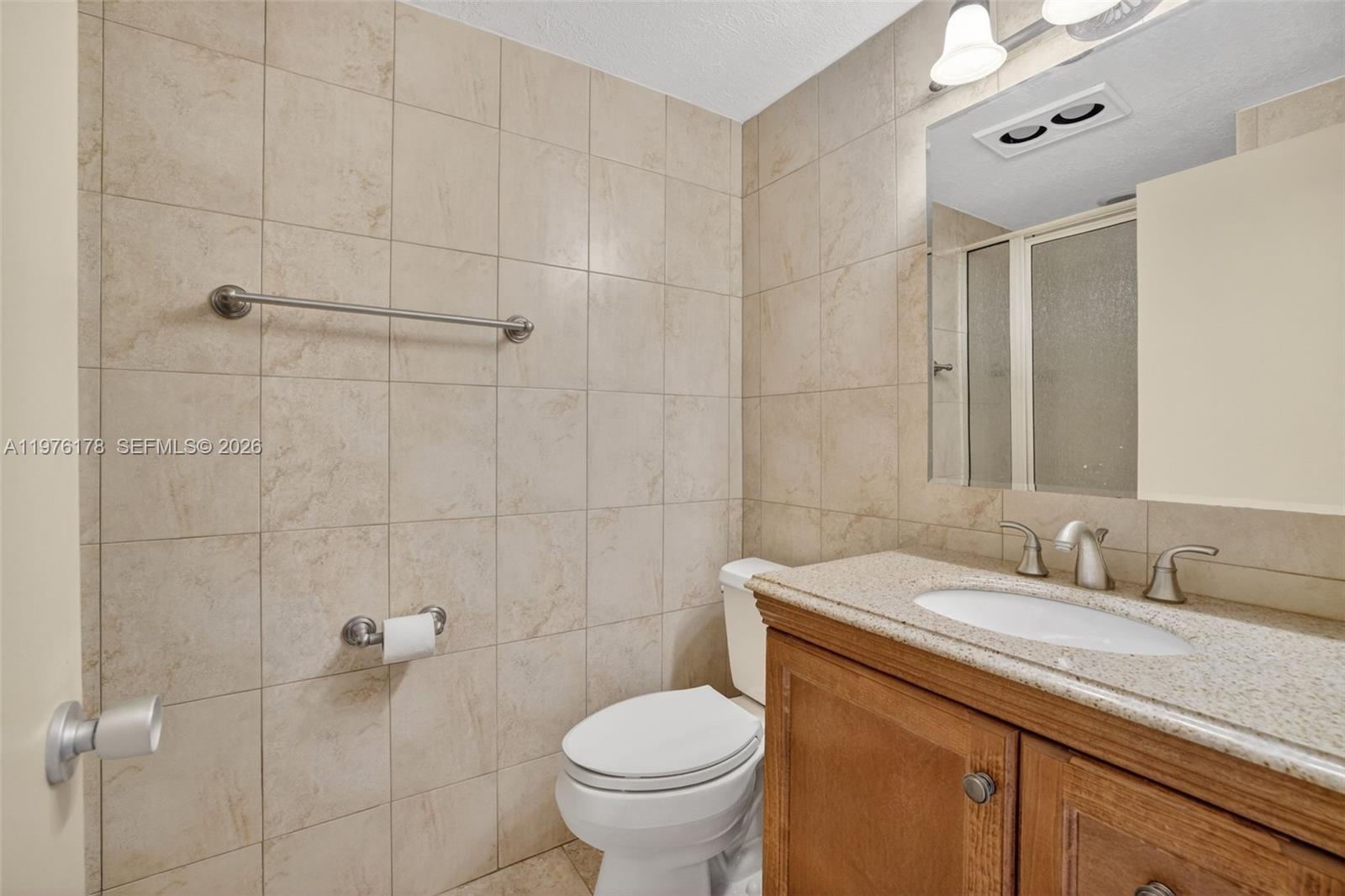 OASIS-NURMI ISLE CO-OP - Residential Lease