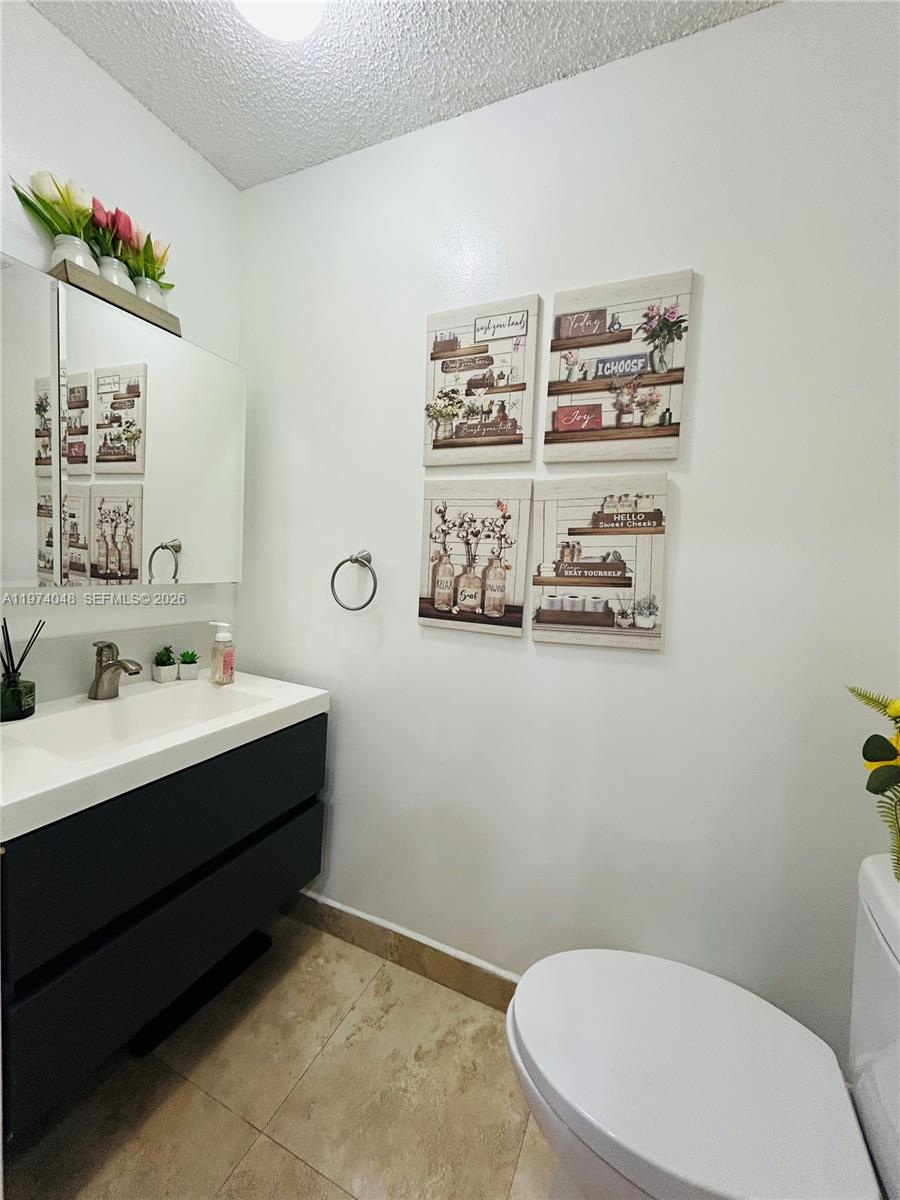 KENDALE LAKES NORTH SEC 9 - Residential