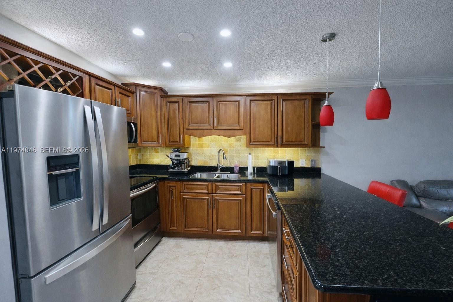 KENDALE LAKES NORTH SEC 9 - Residential